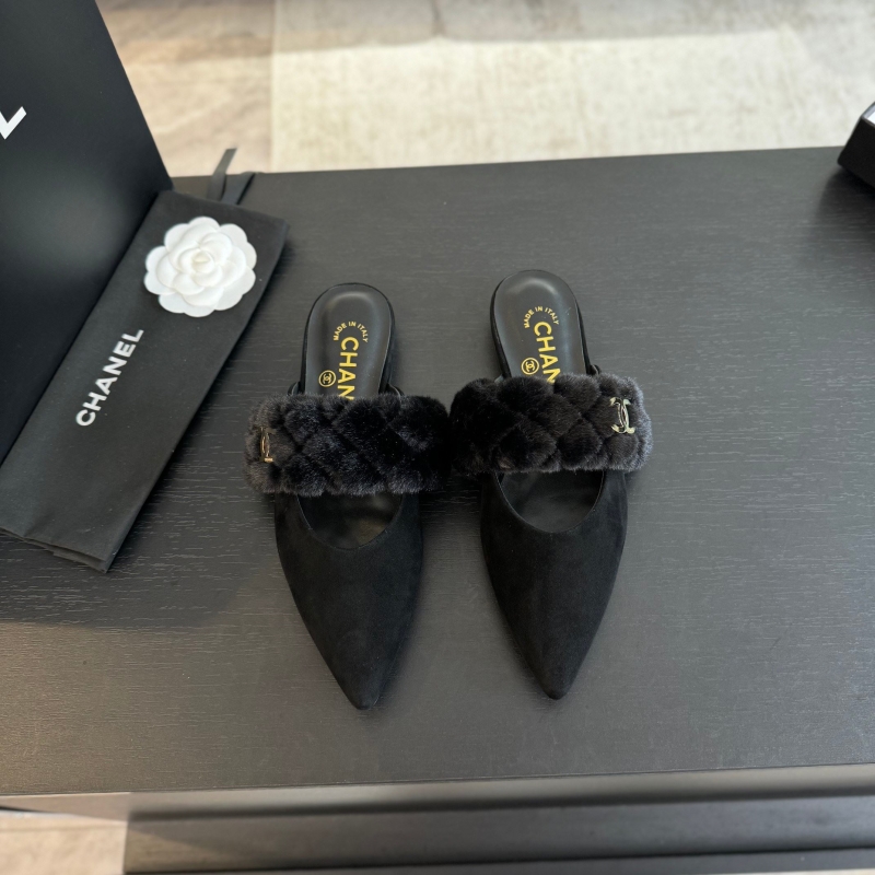 Ch*el slippers